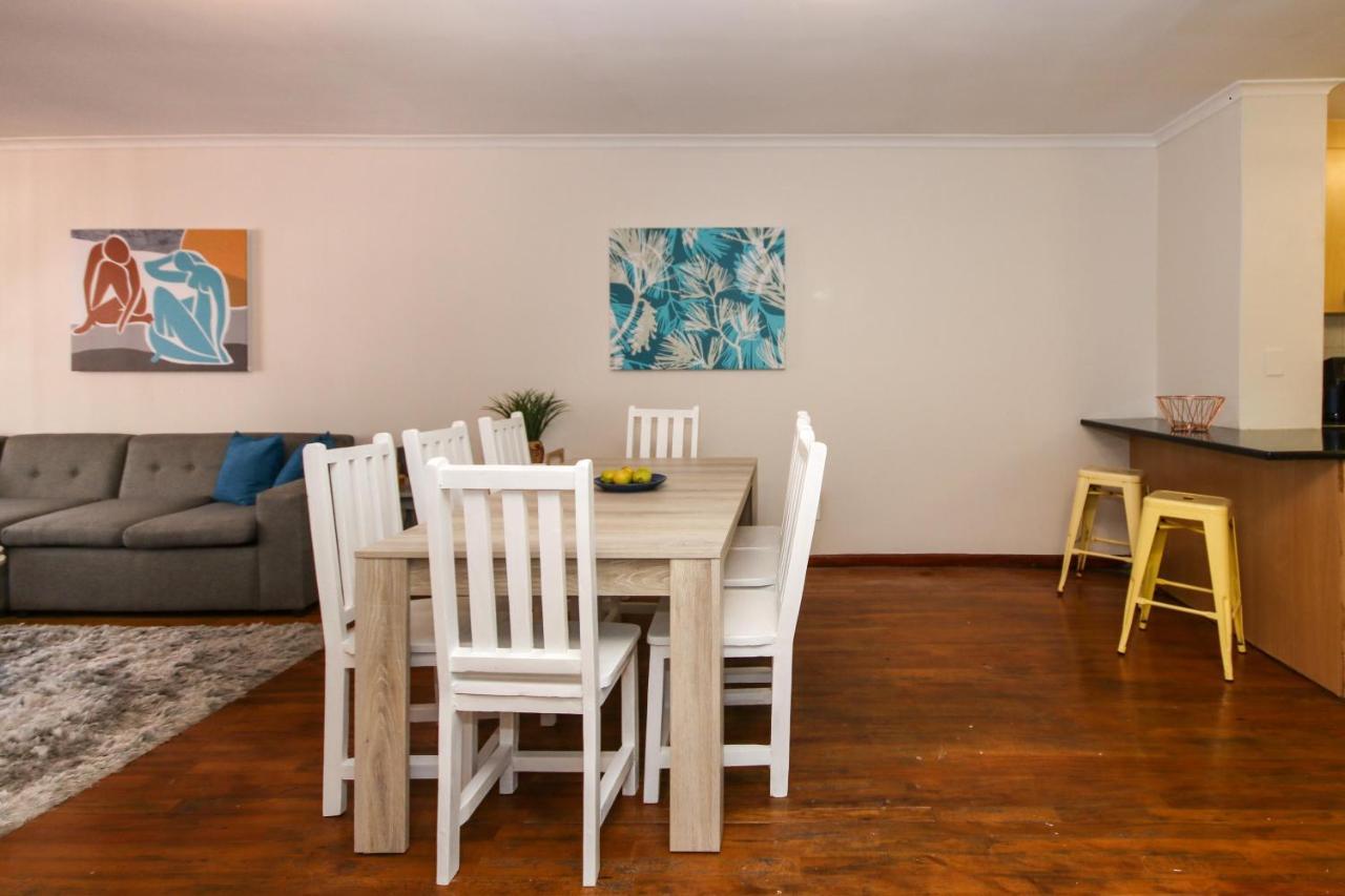 Holiday Home In Sea Point, Fresnaye 케이프타운 외부 사진