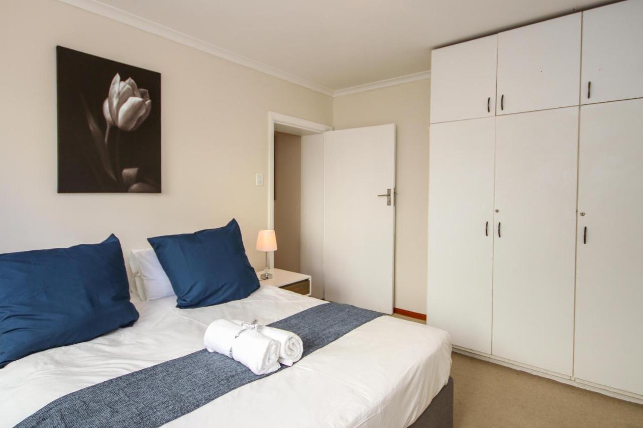 Holiday Home In Sea Point, Fresnaye 케이프타운 외부 사진