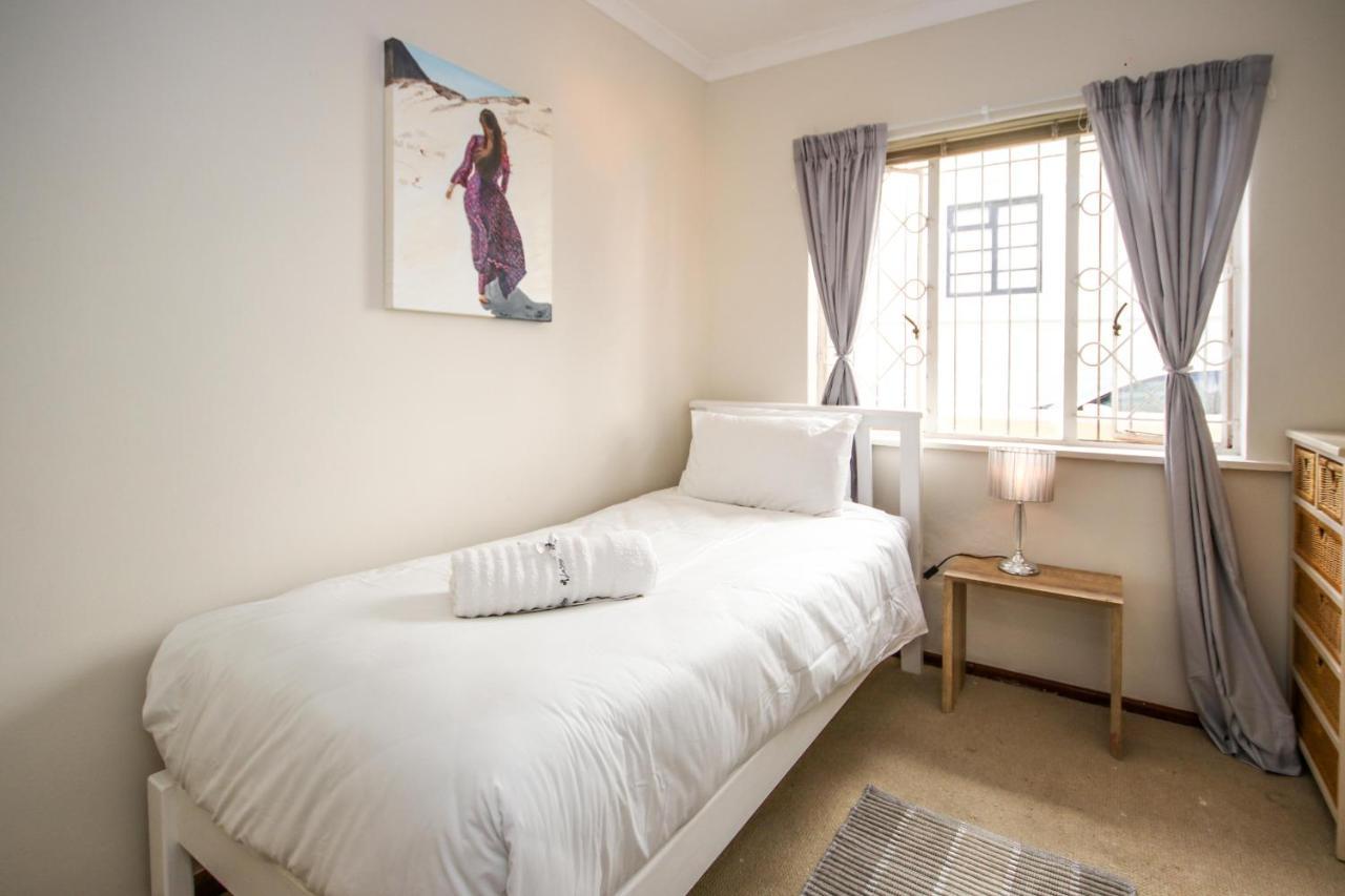 Holiday Home In Sea Point, Fresnaye 케이프타운 외부 사진