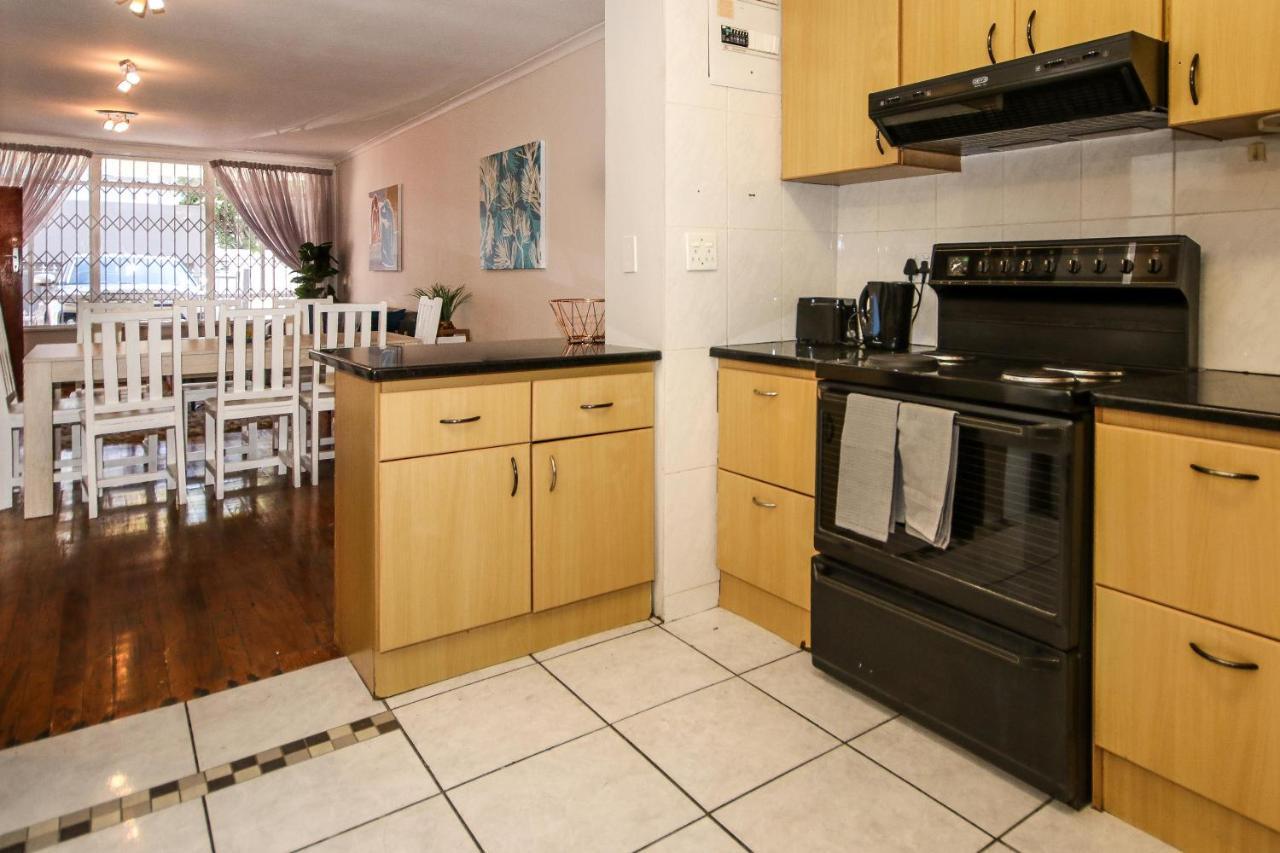 Holiday Home In Sea Point, Fresnaye 케이프타운 외부 사진